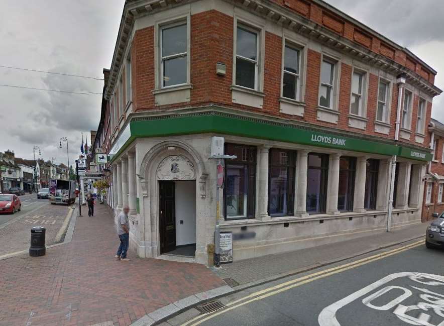 The men were arrested near Lloyds Bank in Tonbridge