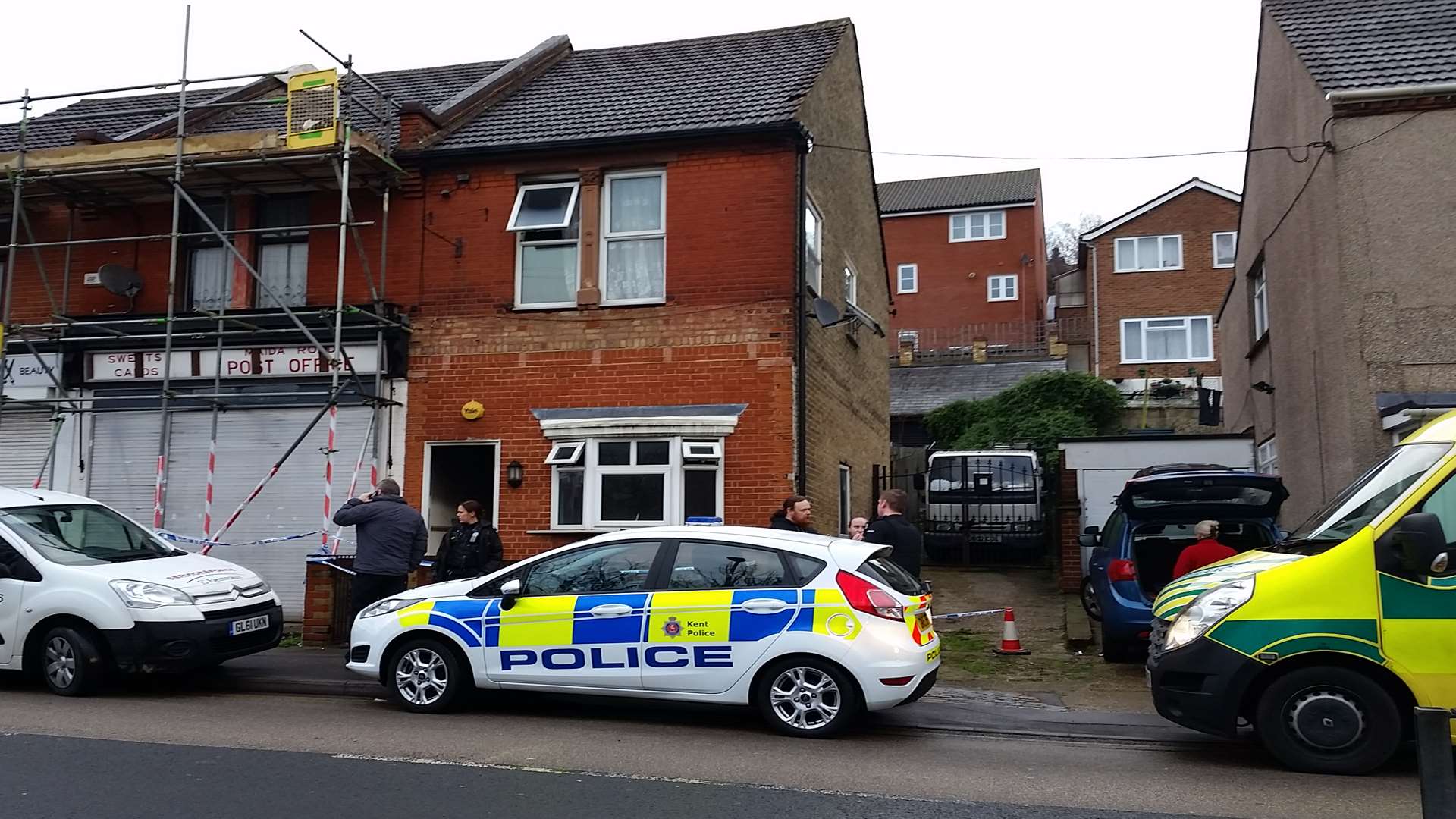 Police outside the house in Luton Road