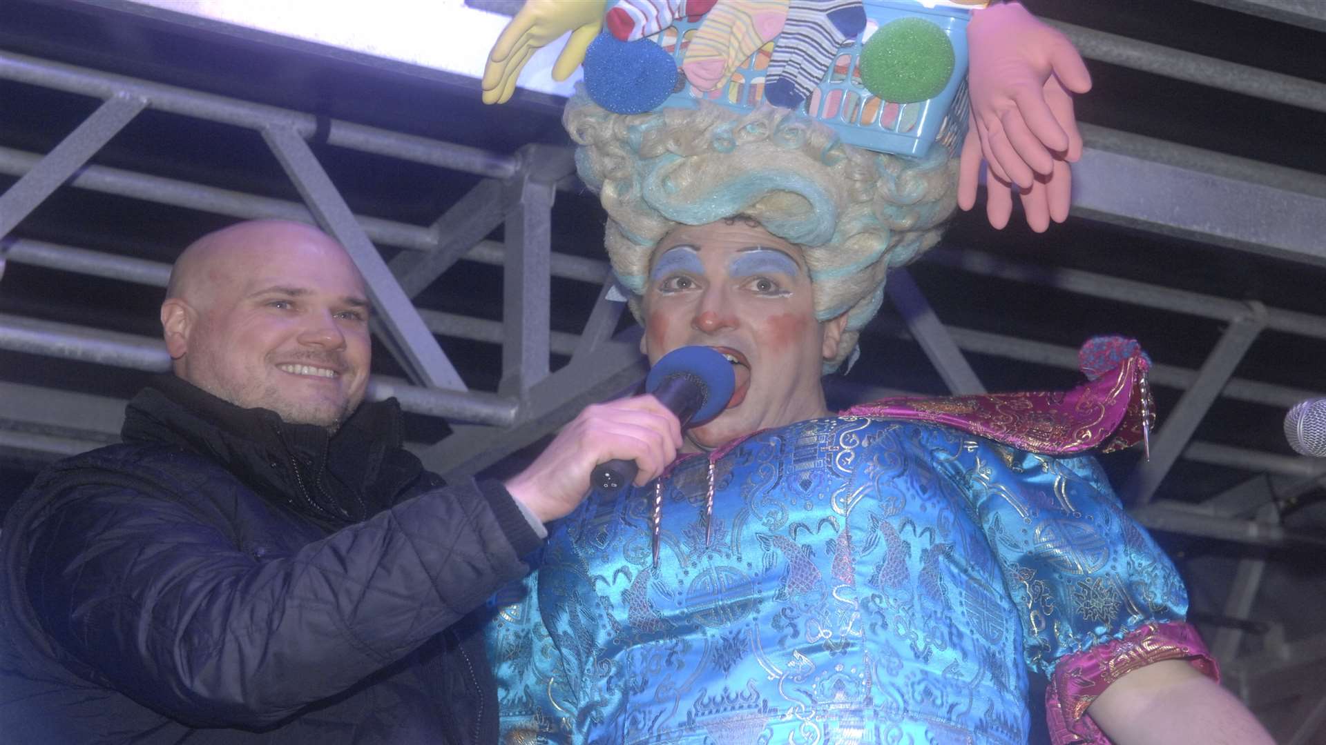 KMFM's Andy Walker interviews cast members of Aladdin