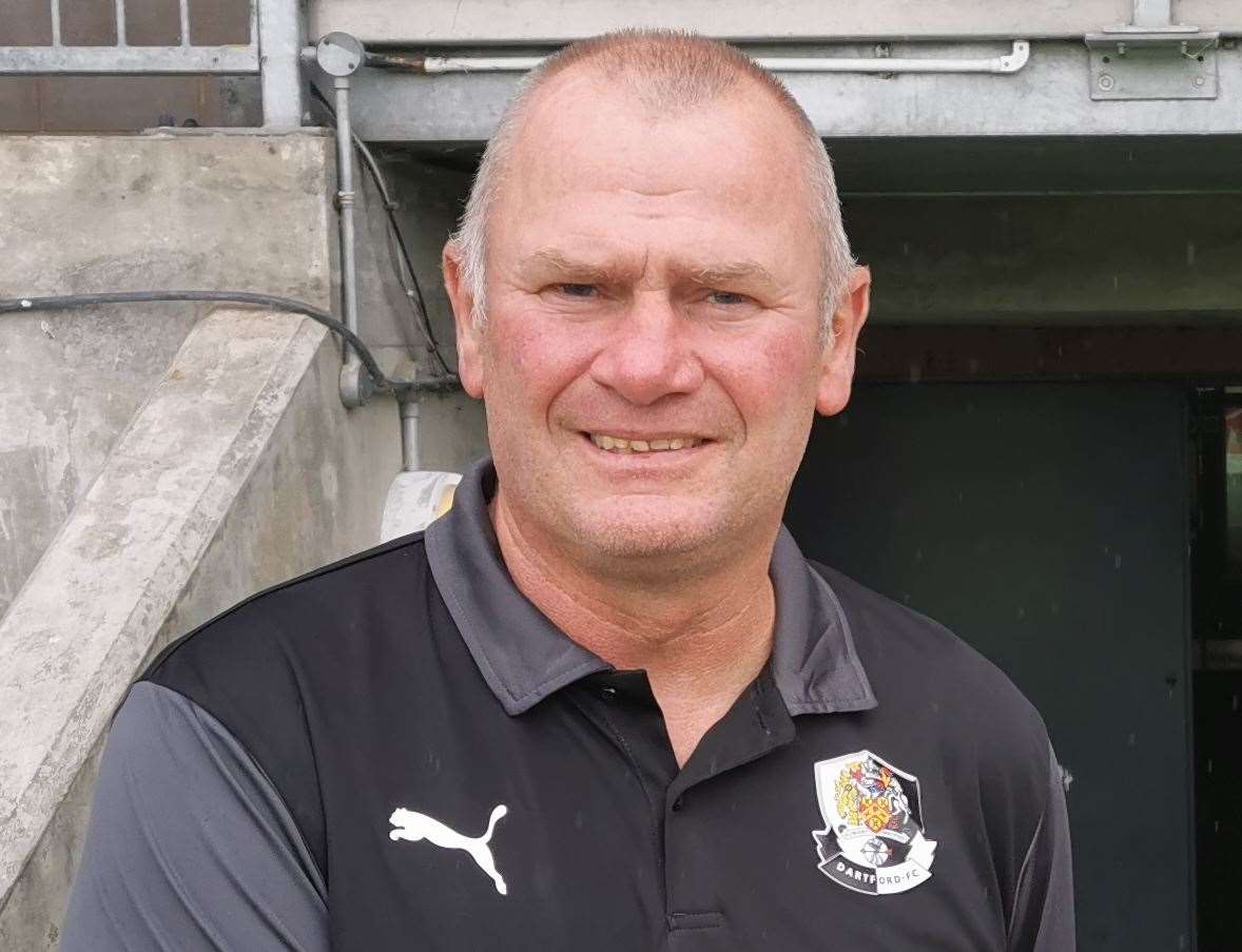 Dartford manager Alan Dowson