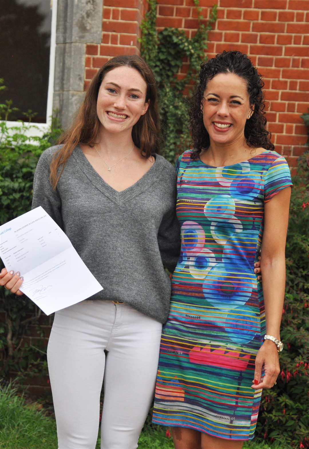 Annabel Guye-Johnson and Kent College head Julie Lodrick (3636490)