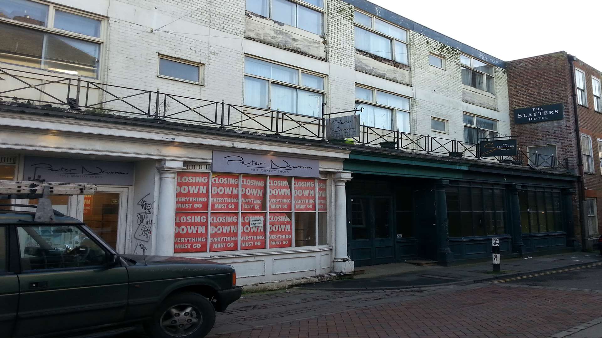 The dilapidated Slatters Hotel as it is now