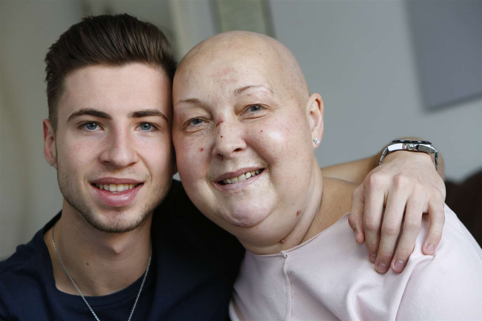 Tom Mackelden pictured with mum Tania