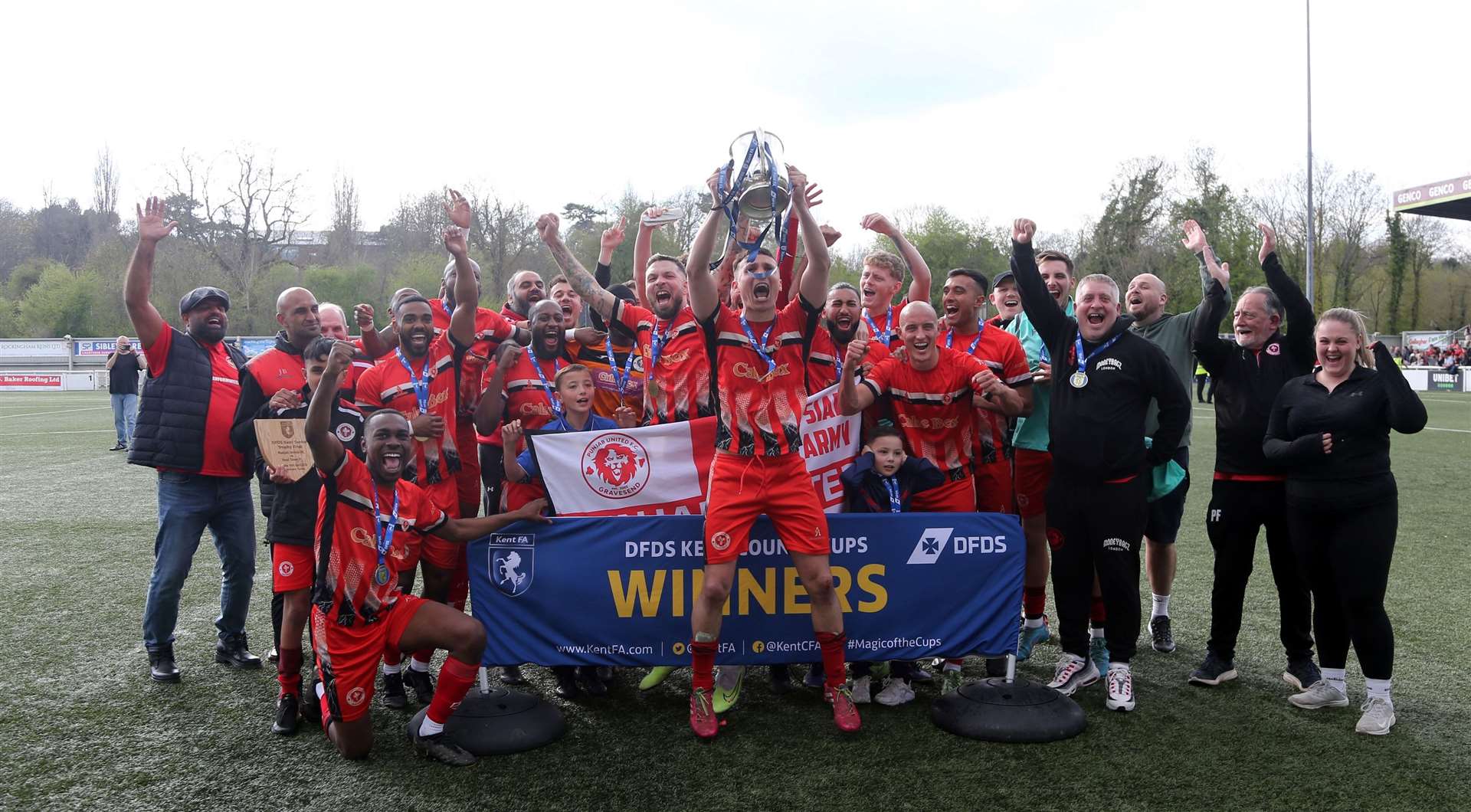 Punjab United captain Lea Dawson lifts the trophy. Picture: PSP Images