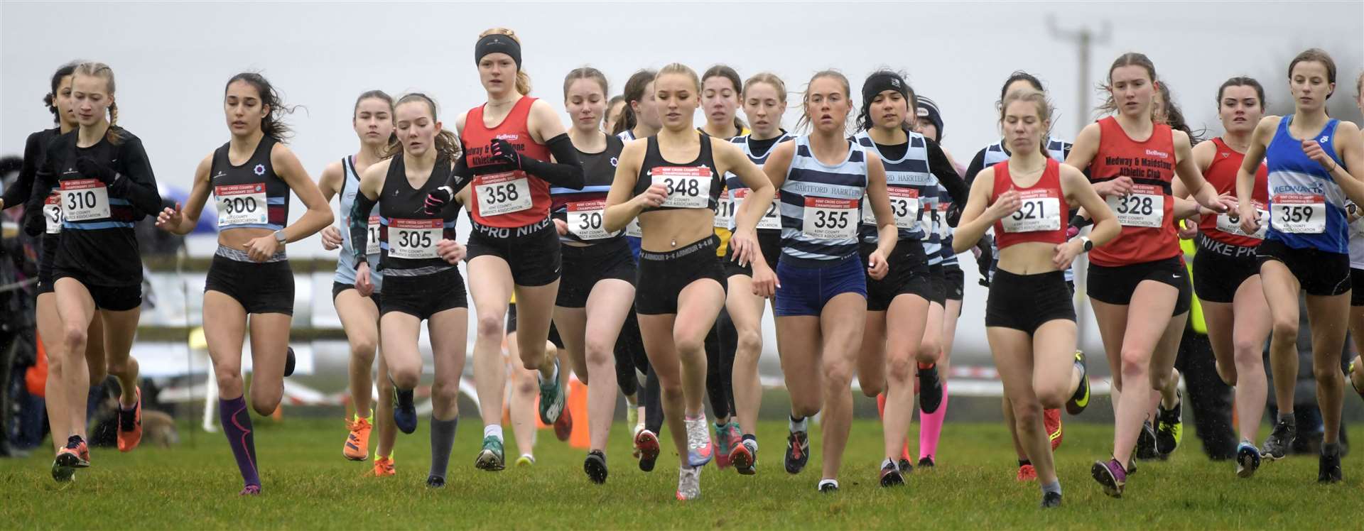 Women racing in the under-17/20 categories start their bids for glory. Picture: Barry Goodwin (54151947)