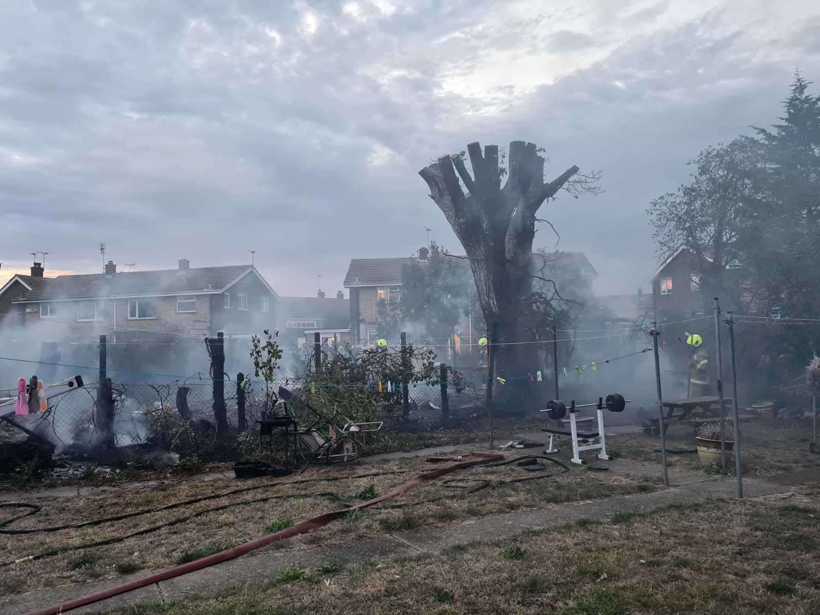 Thick clouds of smoke as a result of the bonfire