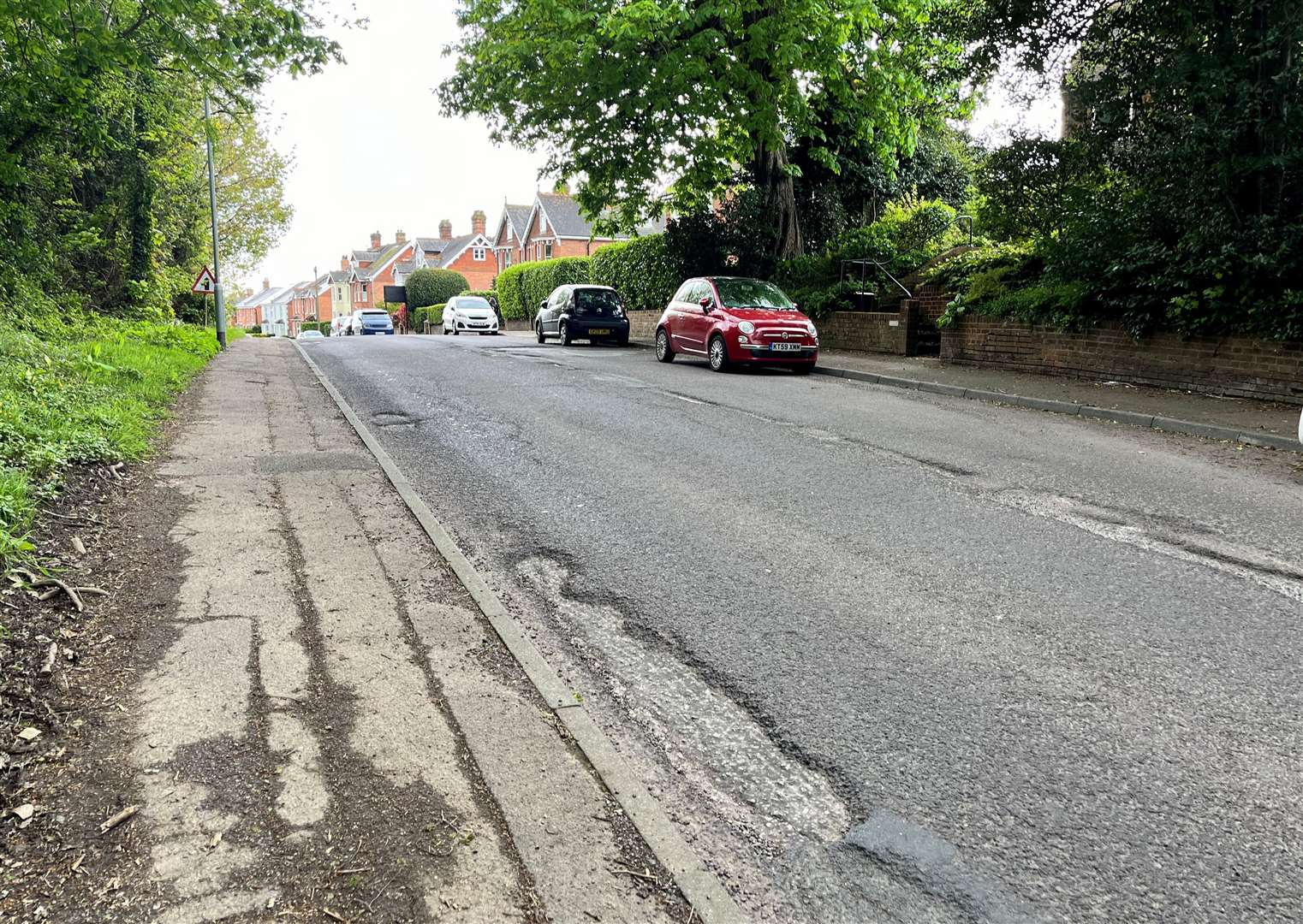 Beacon Oak Road in Tenterden will be resurfaced in October