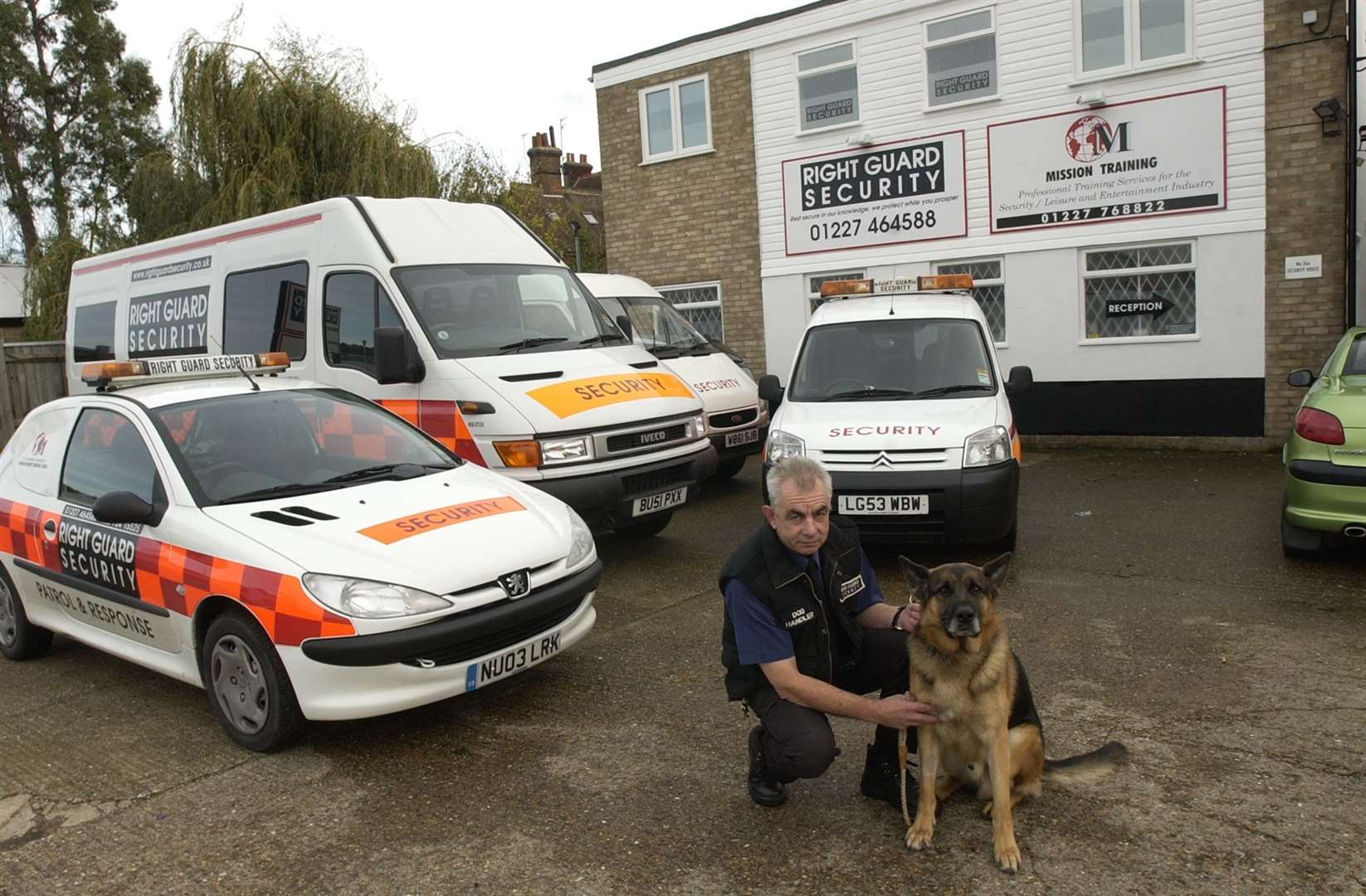 Tenterden Town Council has employed Right Guard Security to police its meetings