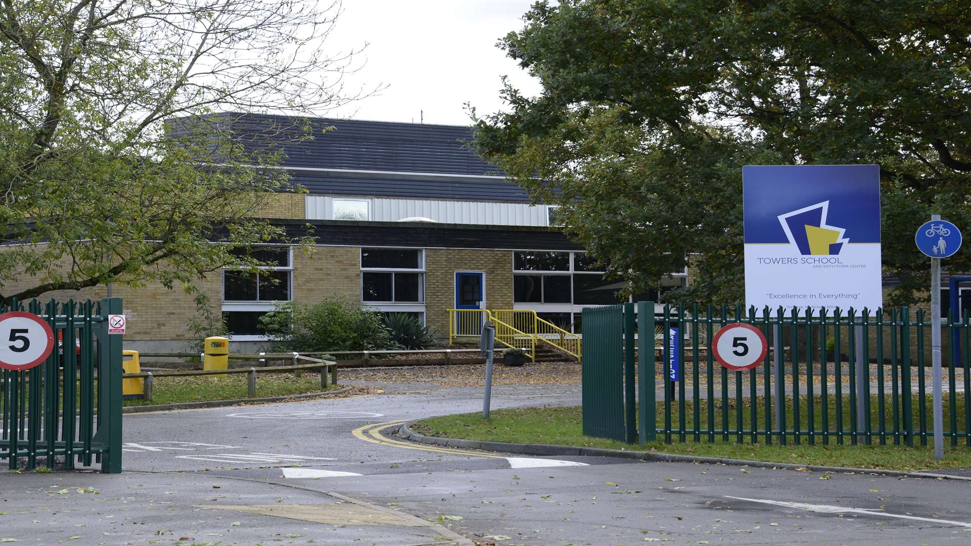 Towers School in Faversham Road