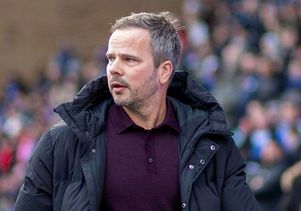 Gillingham head coach Stephen Clemence Picture: @Julian_KPI