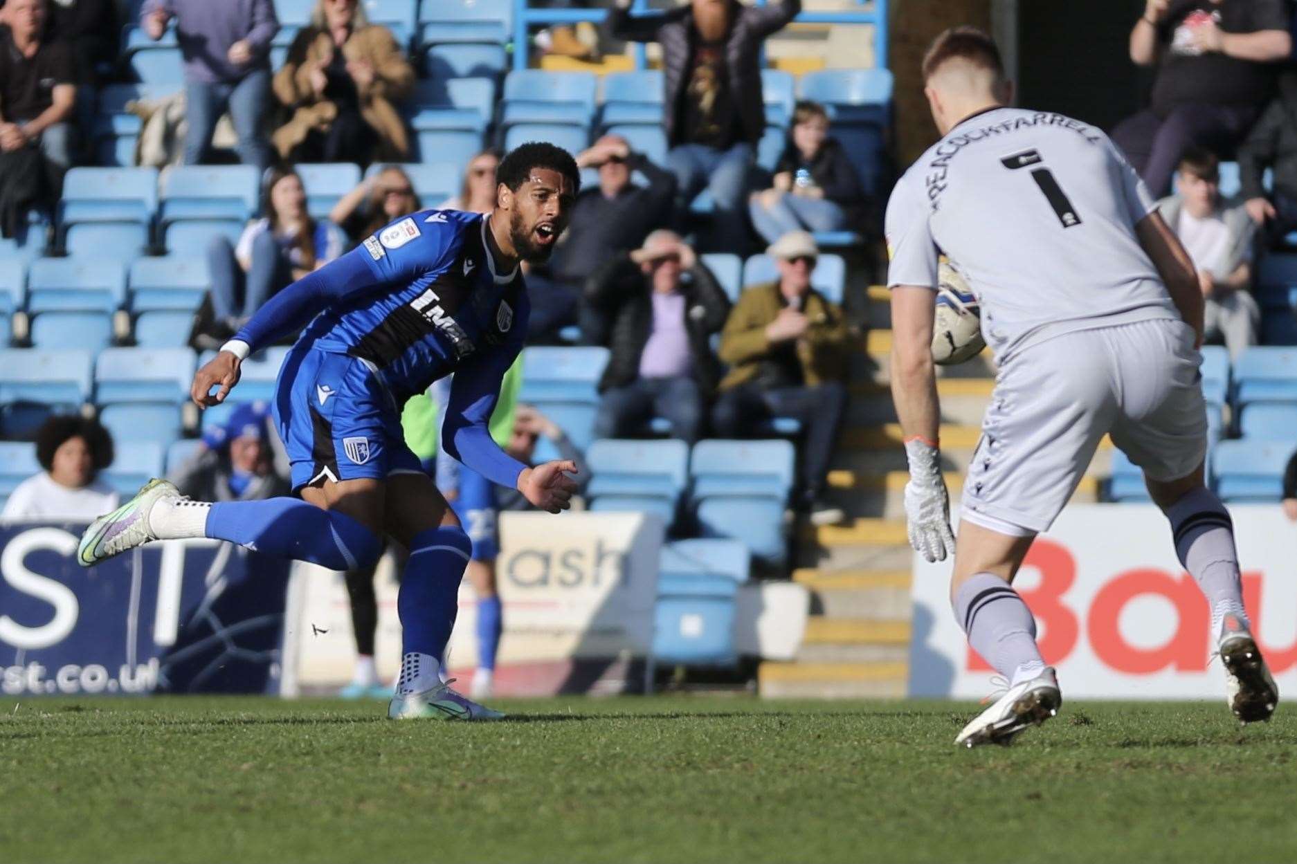 Vadaine Oliver with an effort against Sheffield Wednesday in the first half Picture: KPI (55552734)