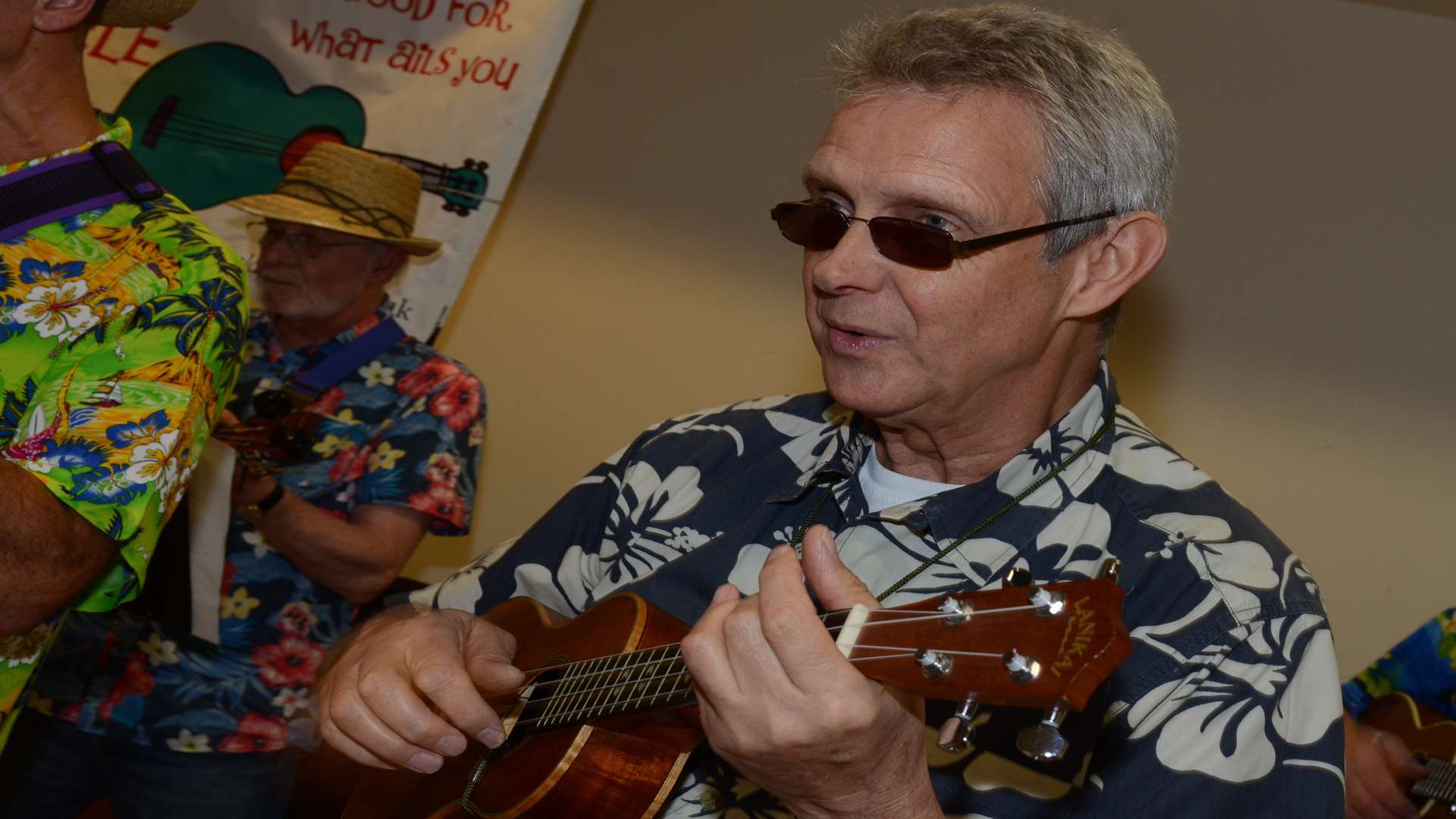 Graham Wyder of the Headcorn Ukelele Group