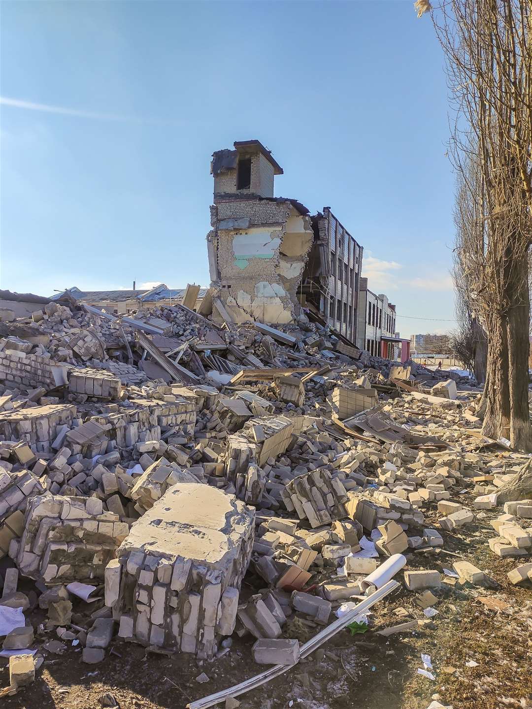 Damage by enemy missiles of a Kharkov school in Ukraine Image: istock