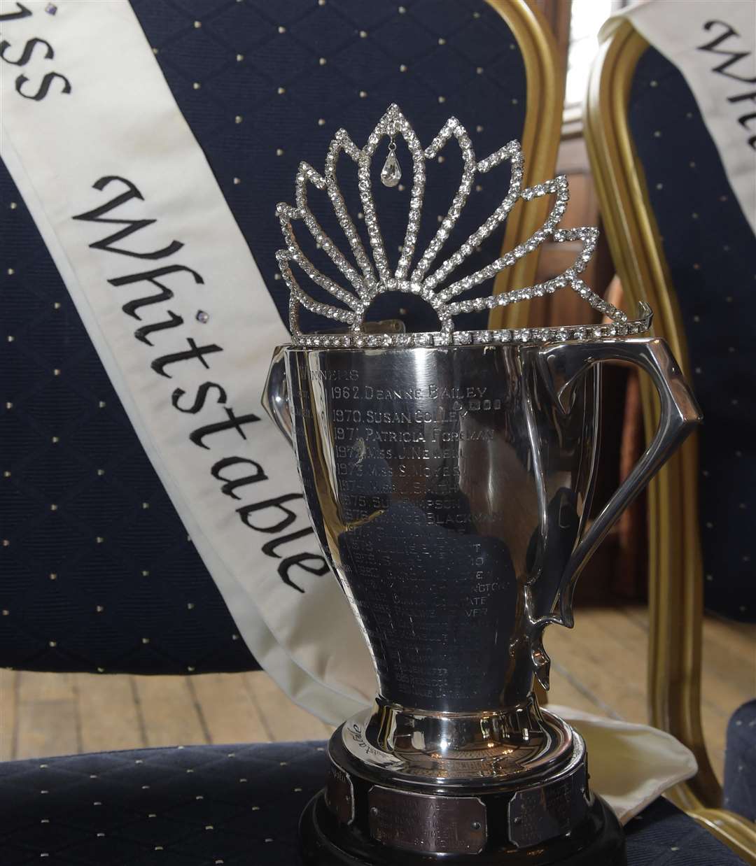 An empty chair at the Miss Whitstable selection event. Picture: Tony Flashman (1417245)