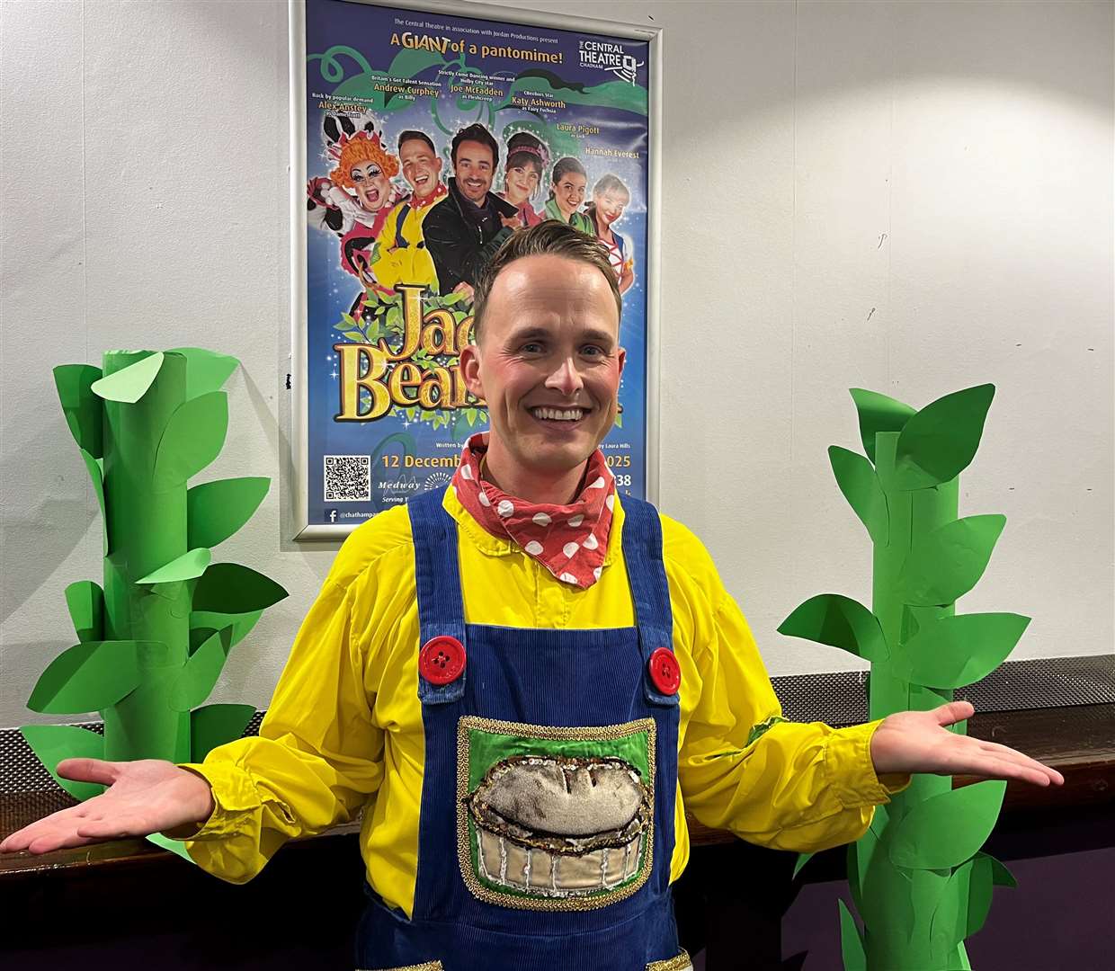 Andrew Curphey as Silly Billy in Jack and the Beanstalk