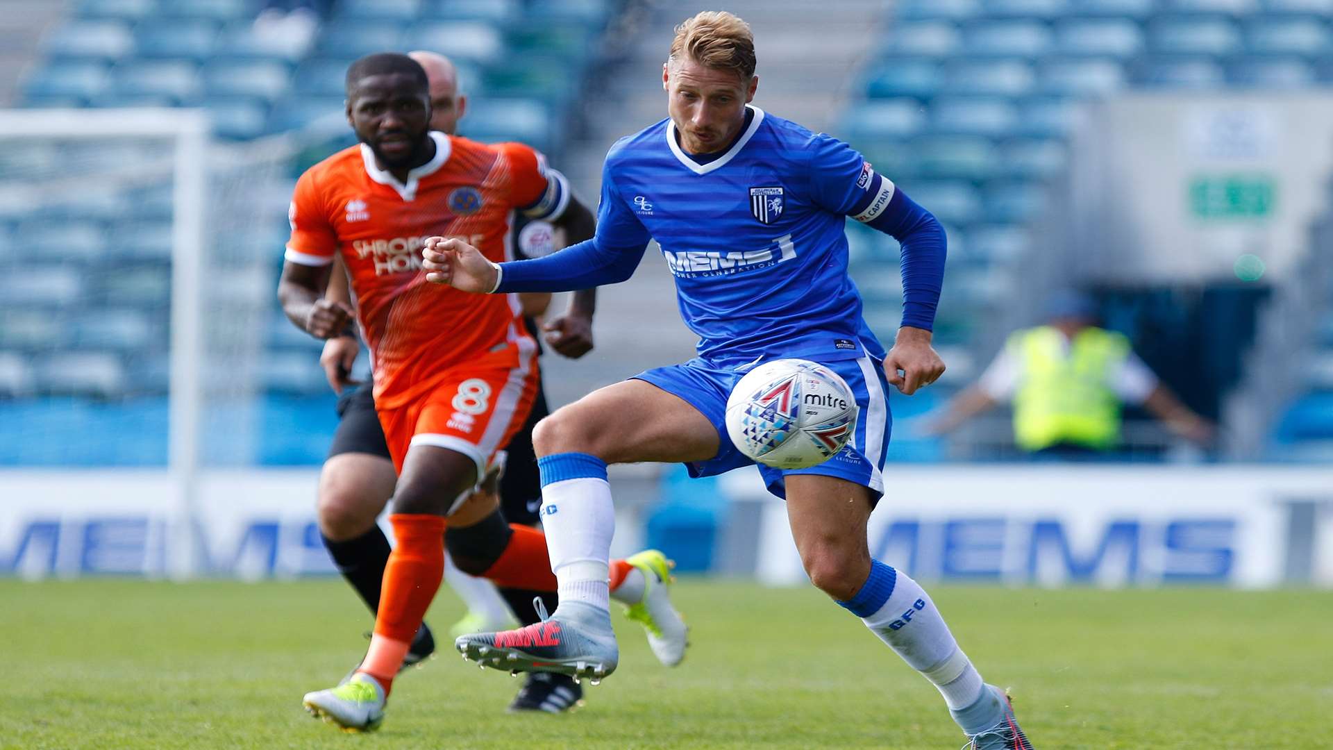 Lee Martin shows composure on the ball Picture: Andy Jones