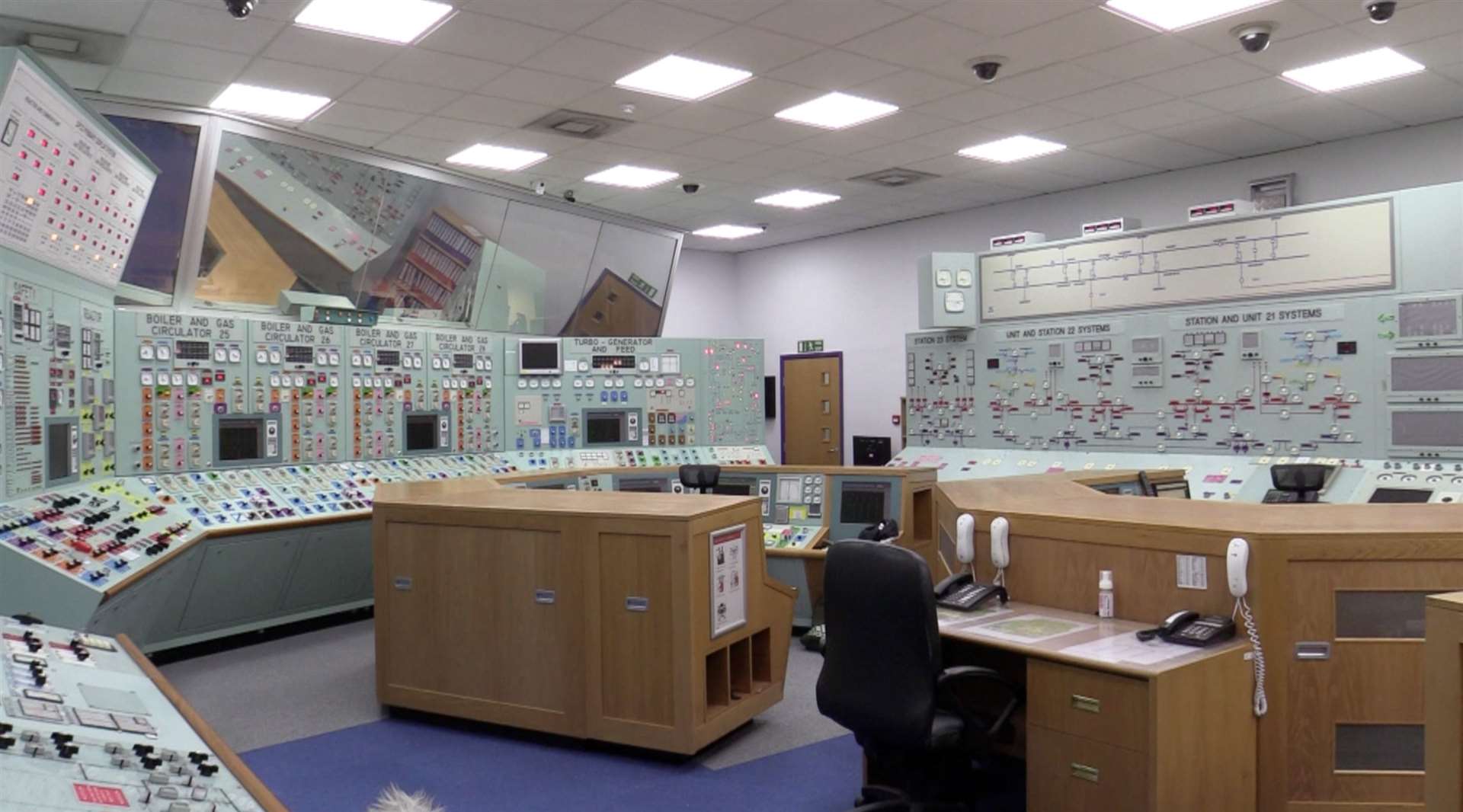 The replica control room