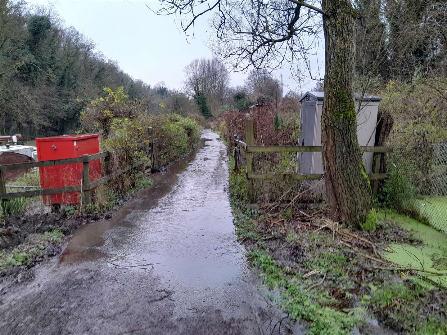 The flooded towpath by the river in Fant