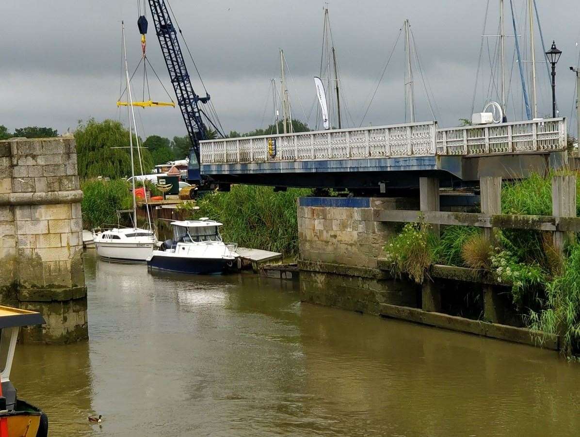 Sandwich Tollbridge couldn't be closed due to a mechanical fault