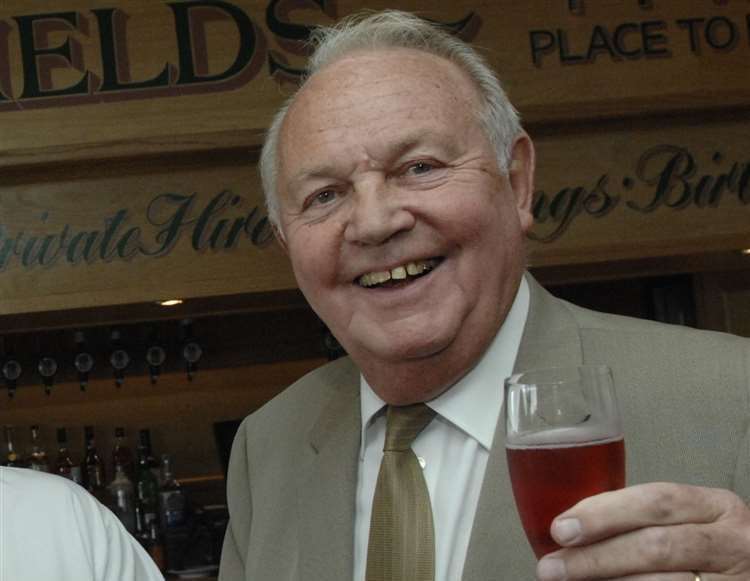 About 1,000 mourners lined the streets of Thanet to pay their respects to Frank Thorley