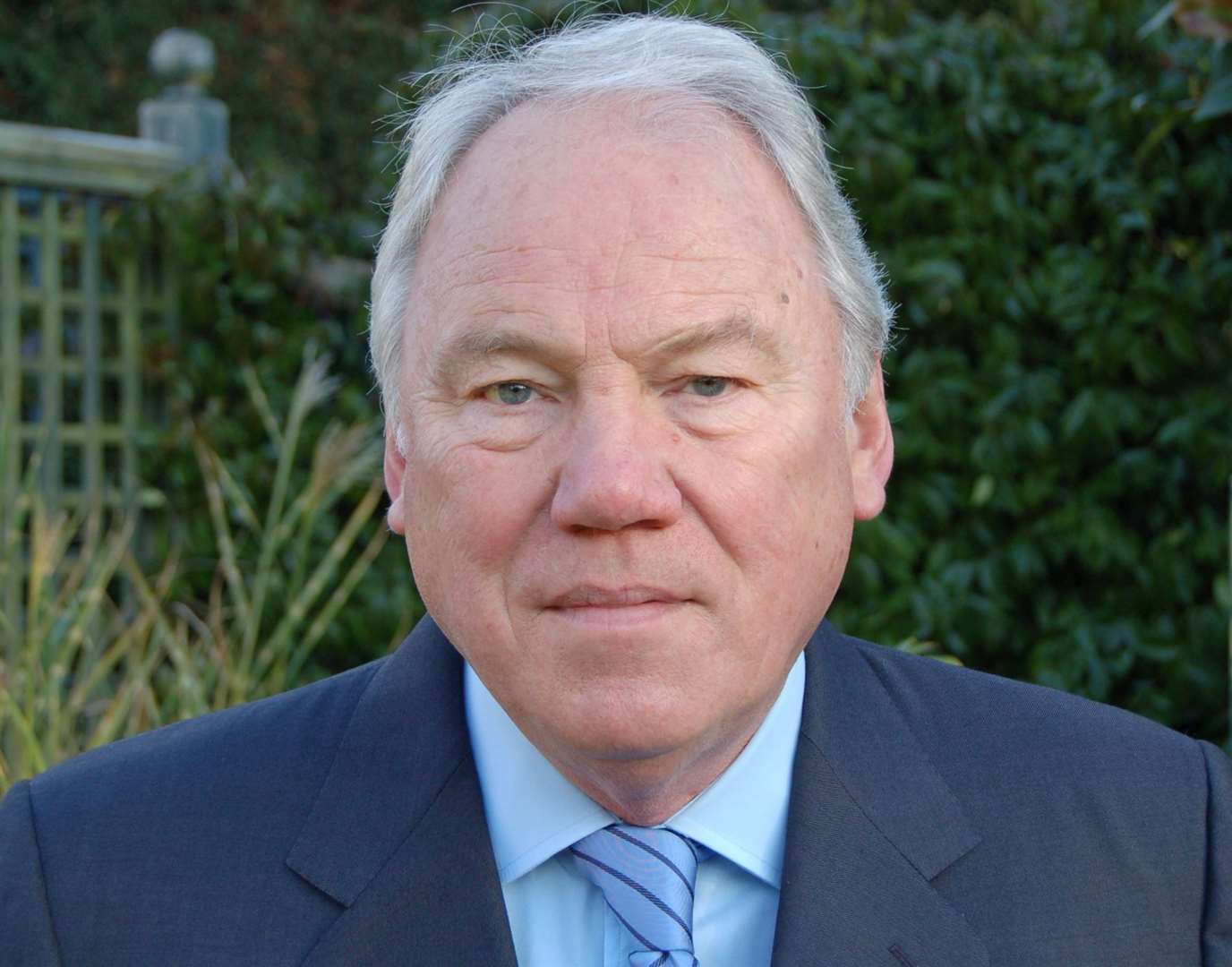 Peter Sissons has died