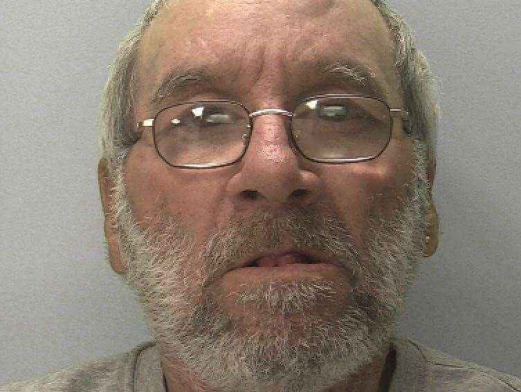 Peter Clement, who has links to Kent, is wanted on recall to prison and the public has been warned not to approach him. Picture: Devon and Cornwall Police