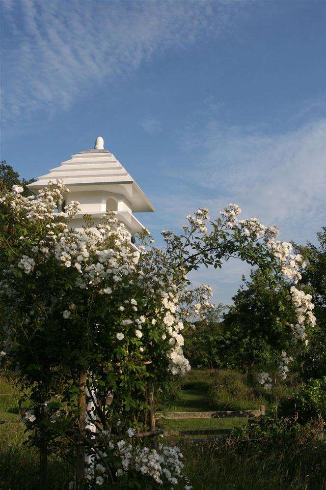 White garden at Sissinghurst Castle