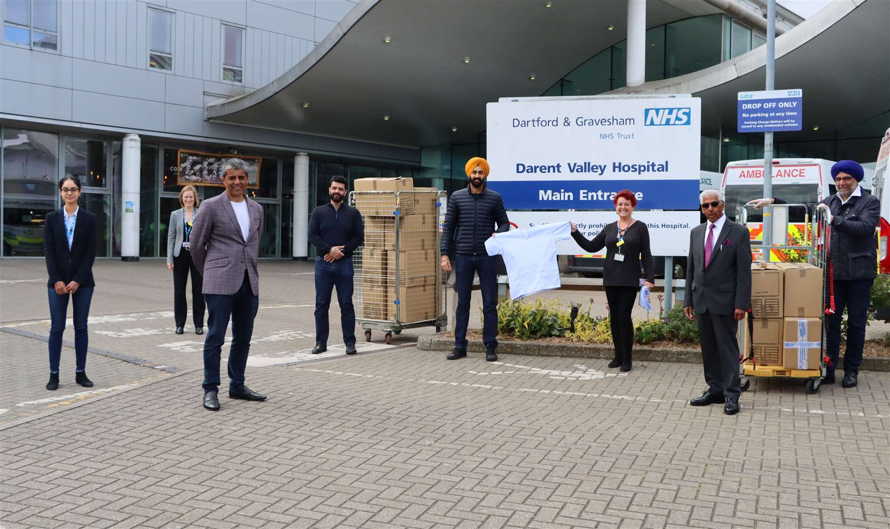 The Guru Nanak Darbar Gurdwara in Gravesend donated 350 pairs of scrubs to Darent Valley Hospital