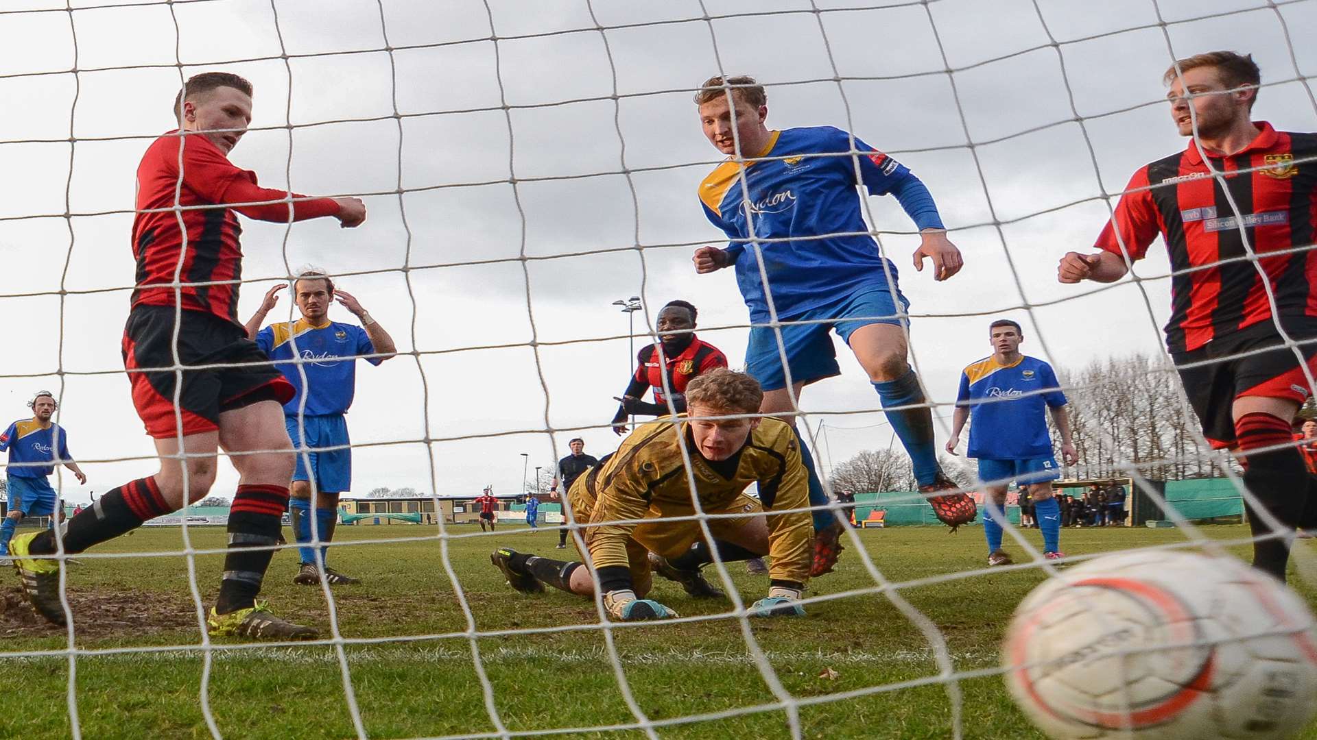 Michael Hurcomb scores Sittingbourne's last-minute winner against East Grinstead Picture: Martin Cole