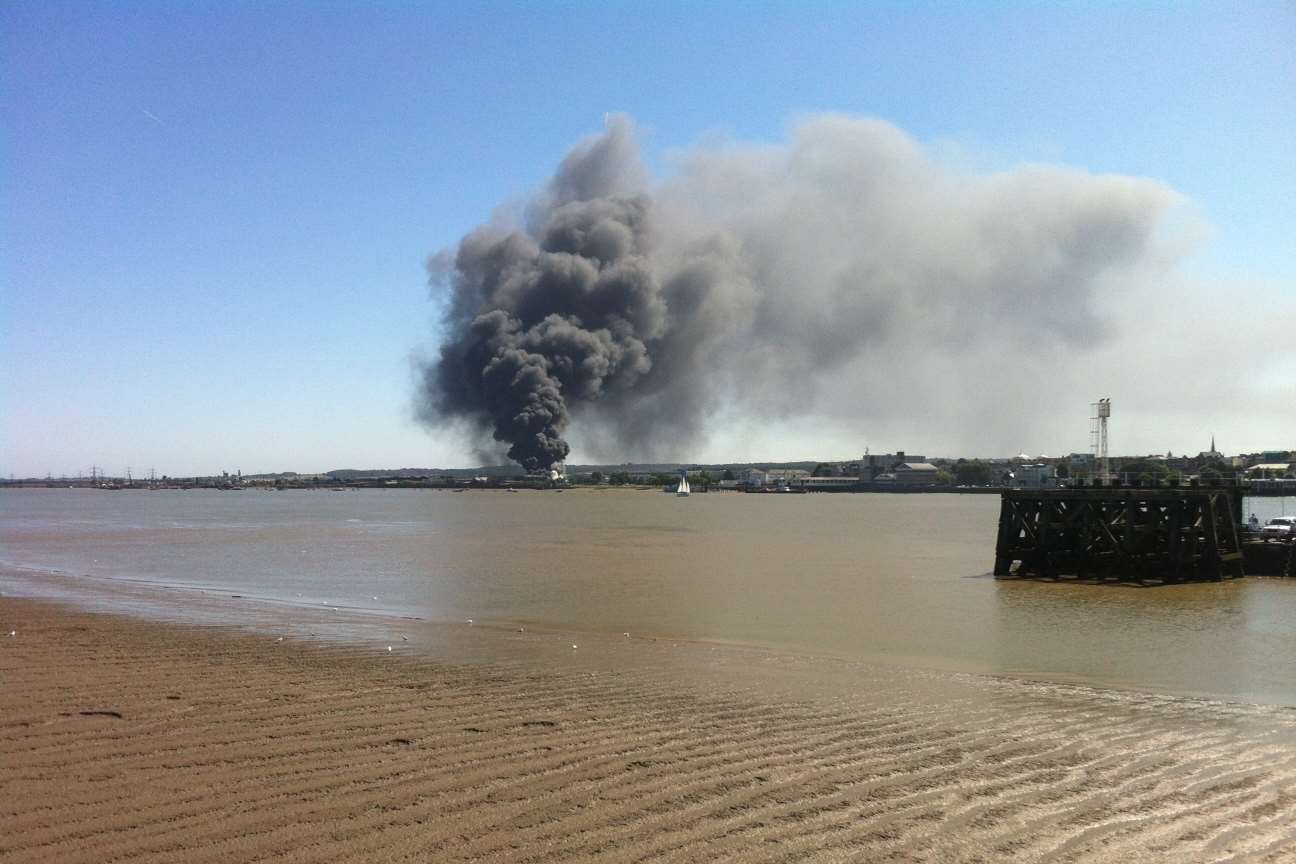 Huge plume of smoke from Gravesend tyre fire seen in Essex. Picture: Sobek Stelmaczonek