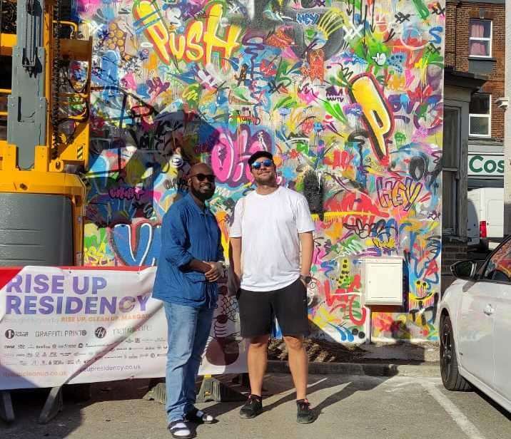 Steven with the artist Martin Whatson. Pic: Steven. (59760690)