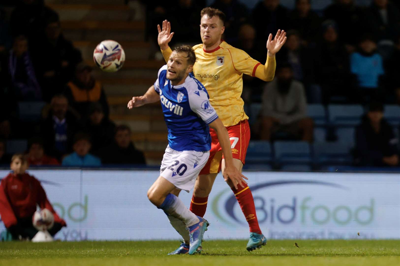 Elliott Nevit gets away from Grimsby's Cameron McJannett Picture: @Julian_KPI