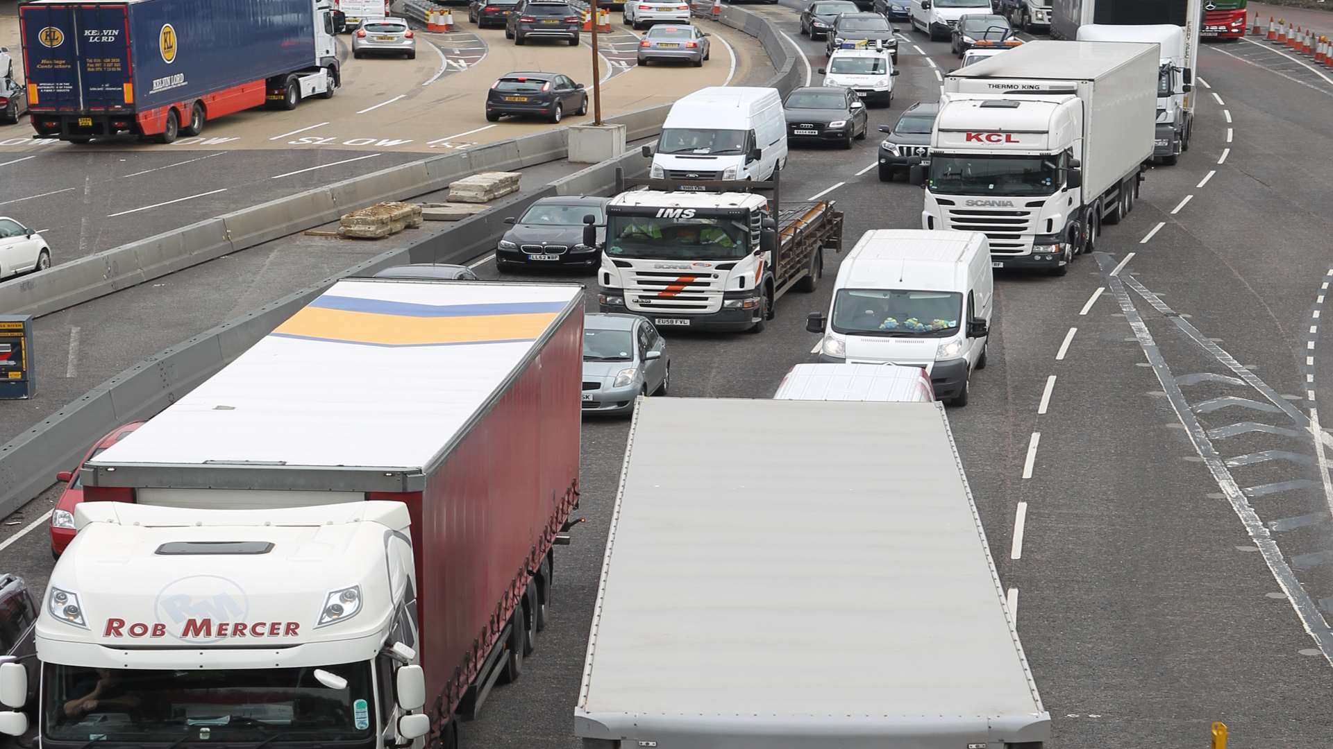 Congestion at the crossing