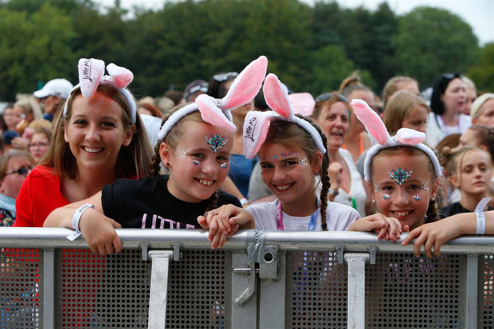 Little Mix at The Kent Showground..Kent Event Centre, Kent Showground, Detling, Maidstone.Picture: Andy Jones. (3195170)