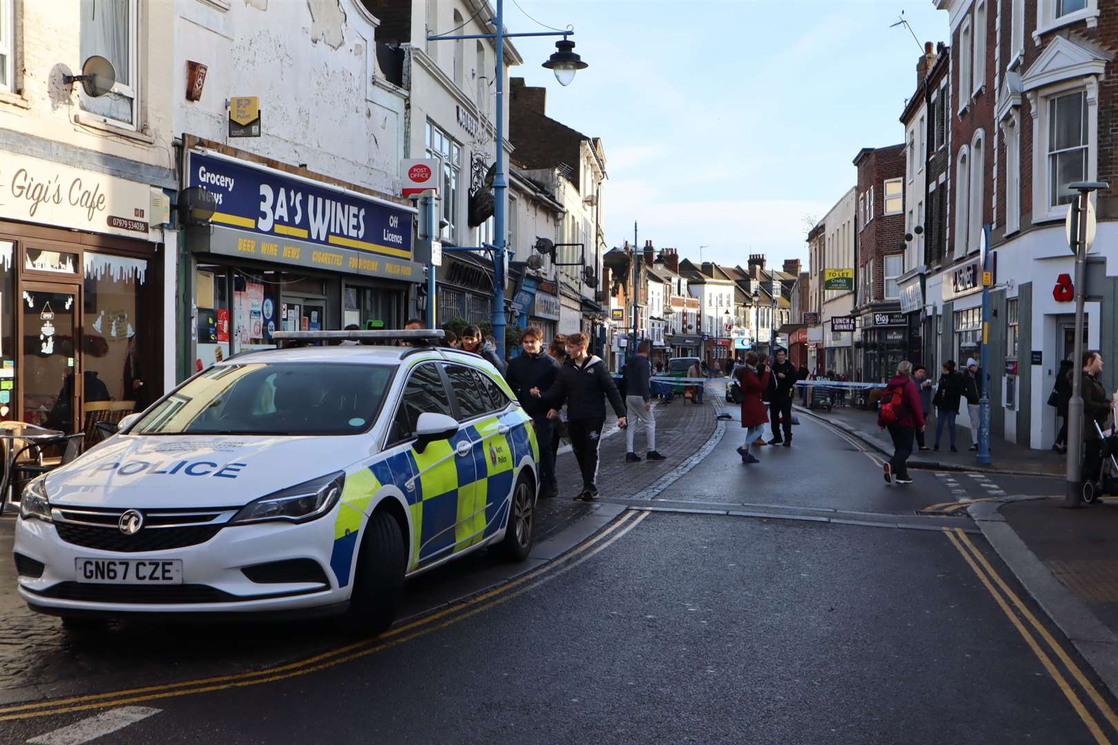 Police have closed off Sheerness High Street after a teenager was attacked (24593712)