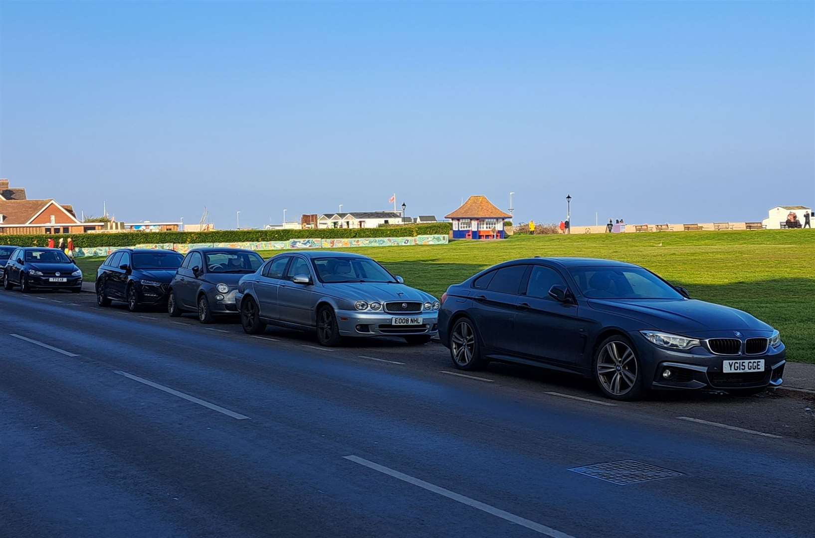 Parking time is unlimited on the beach side of The Strand