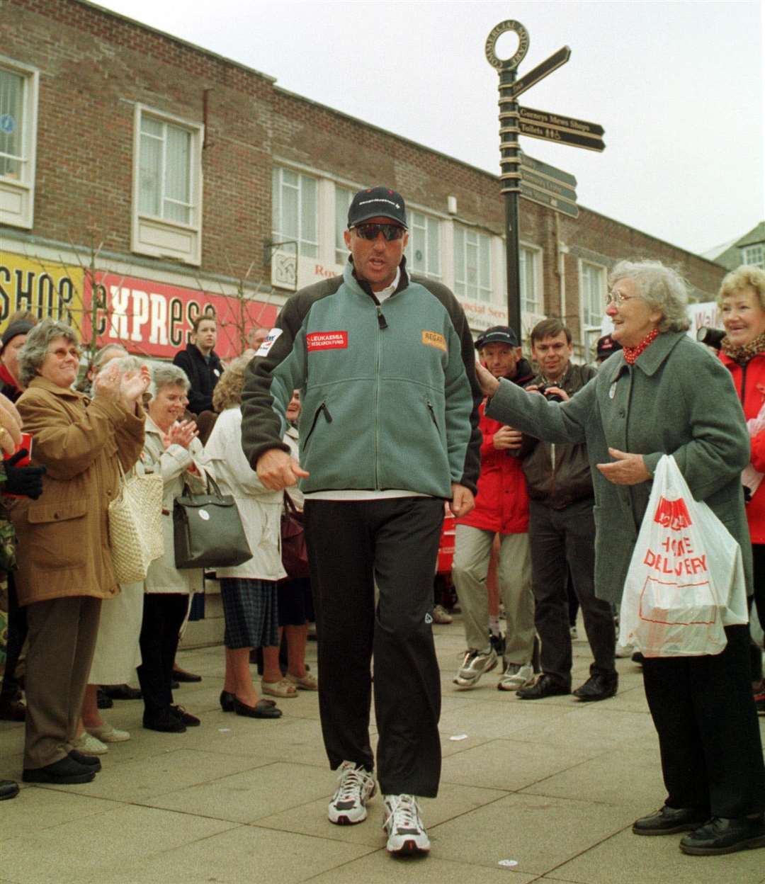 Ian Botham in Camborne as he prepared to set off on the last leg of his John O’Groats to Land’s End walk in aid of the Leukaemia Research Fund (Barry Batchelor/PA)