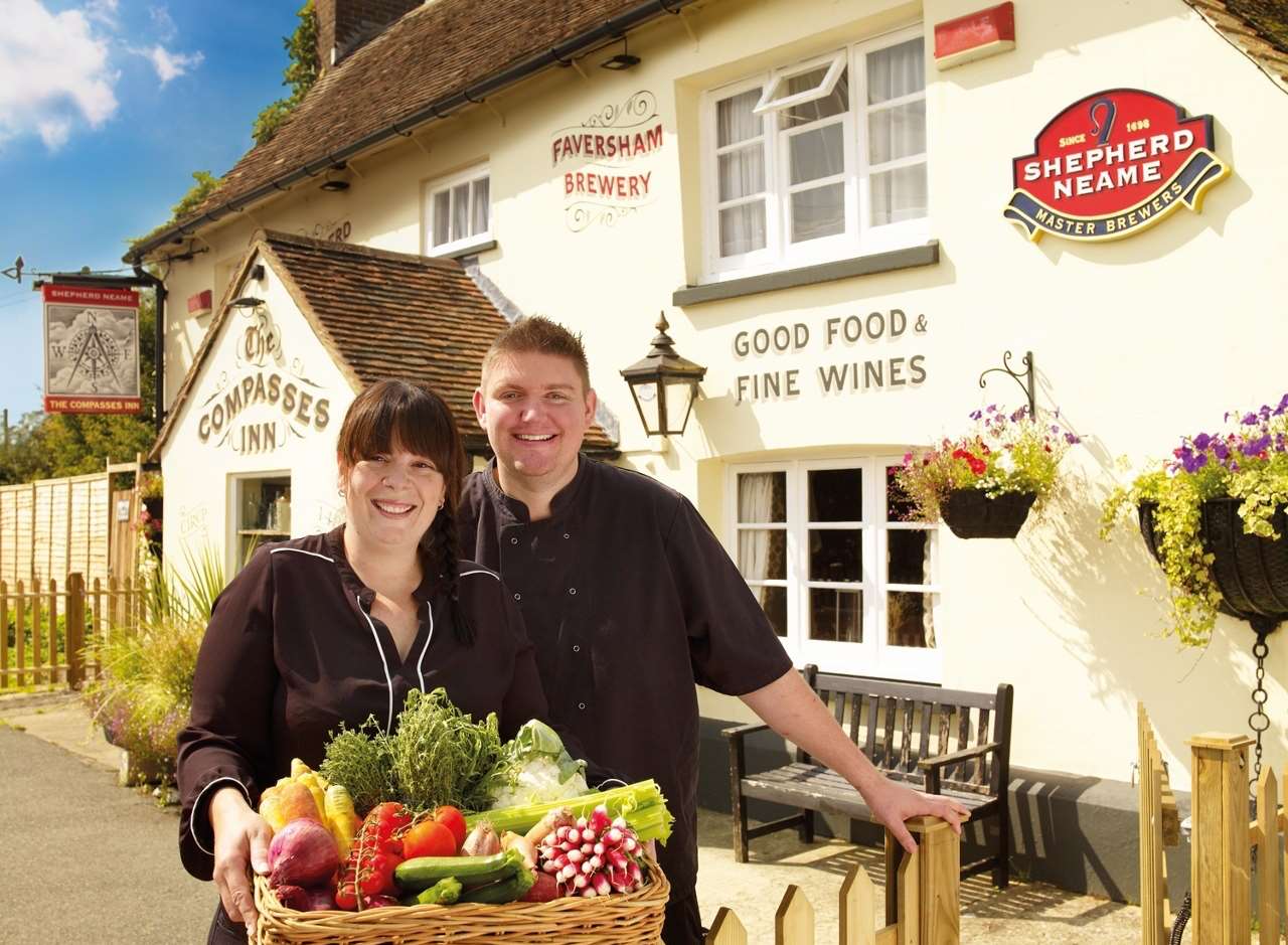 Licensees Donna and Rob Taylor at The Compasses