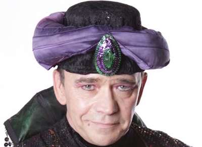 Todd Carty will star as Evil Abanazaar in Aladdin