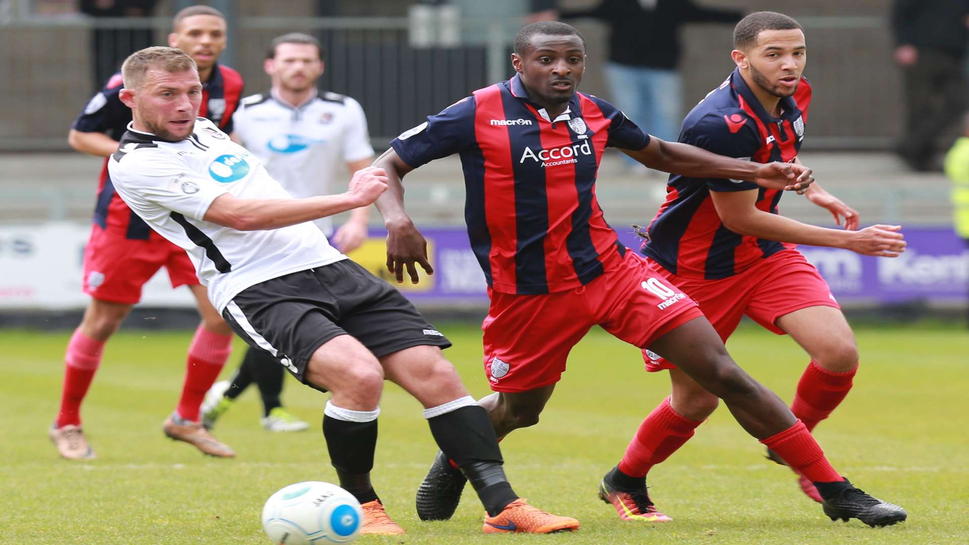 Dartford's Ryan Hayes in the thick of the action against Hampton. Picture: Matthew Walker