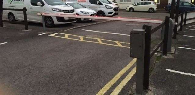 With an illuminated barrier that any decent car park would be proud of, no-one will be parking here without visiting the inside of the Woolpack