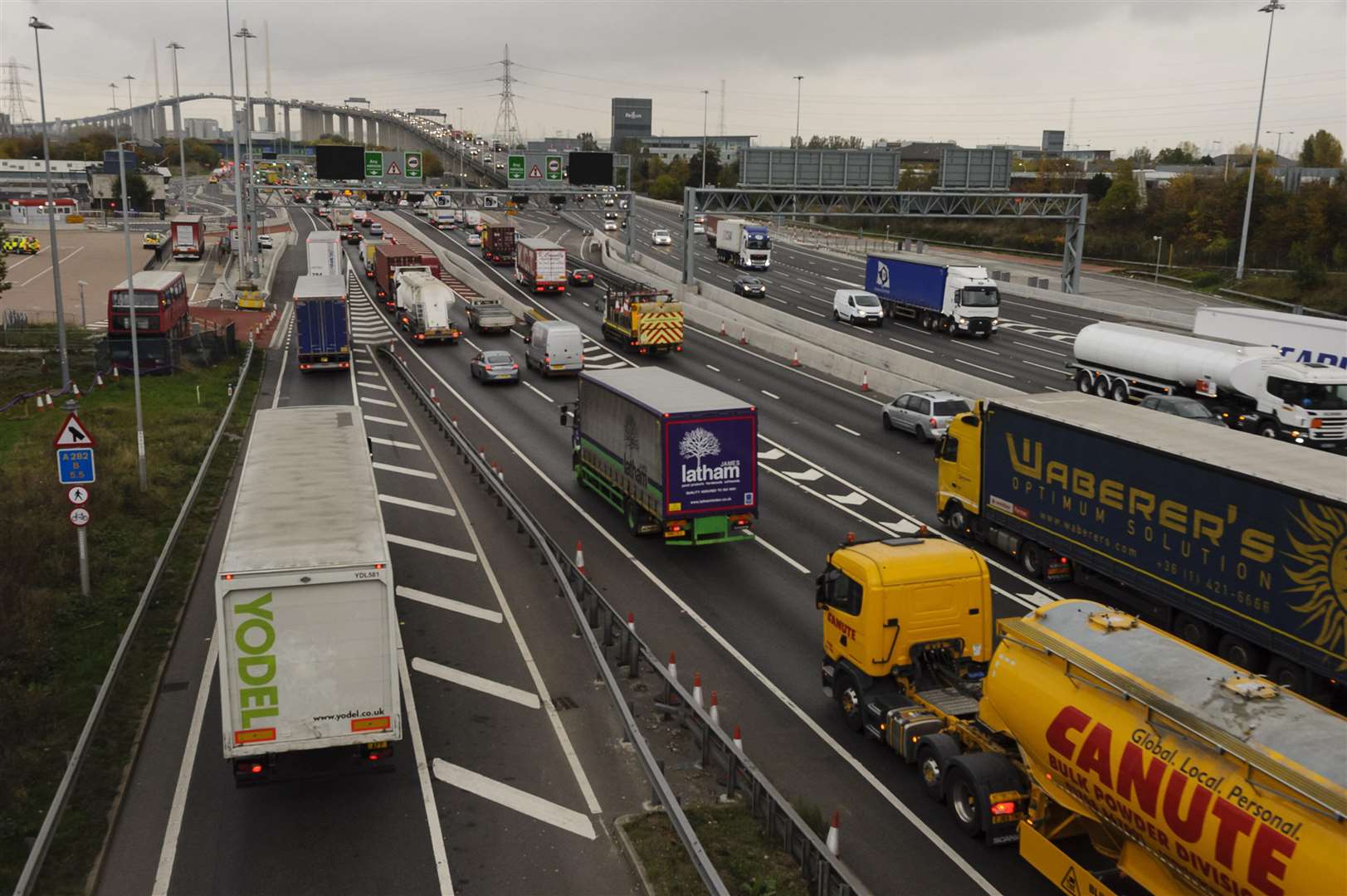 Traffic at the Dartford Crossing