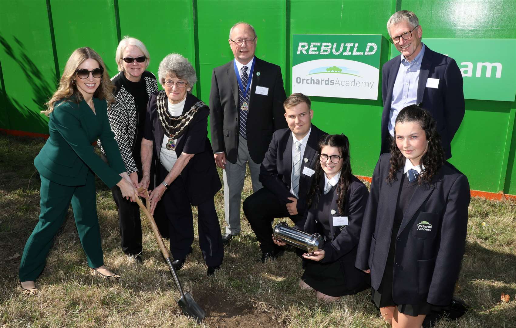 The event featured the burial of a time capsule on the site of the Orchards Academy school building in Swanley