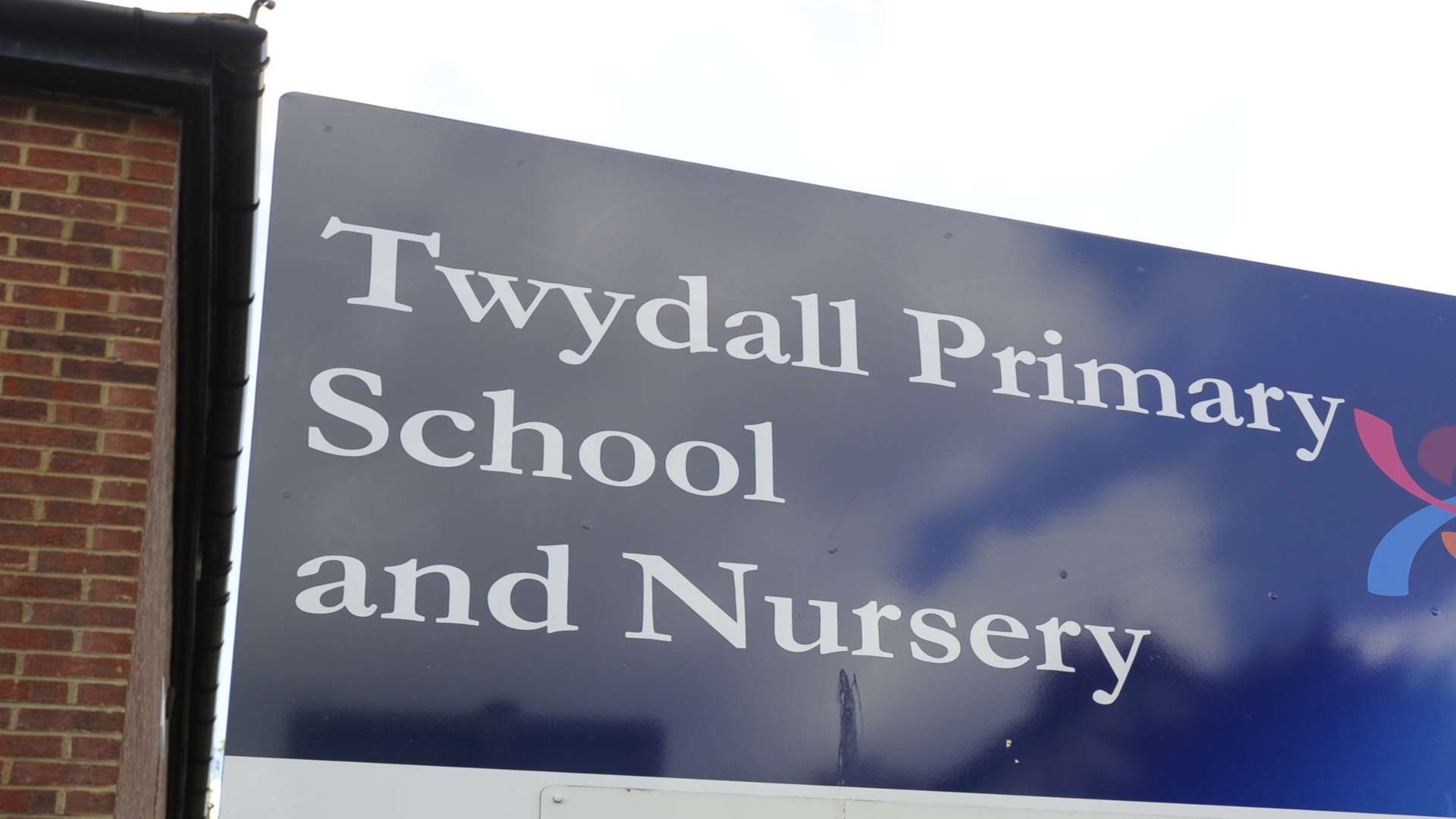 With 555 pupils, Twydall is bigger than average primary schools and also has provision for a large number of special needs pupils.