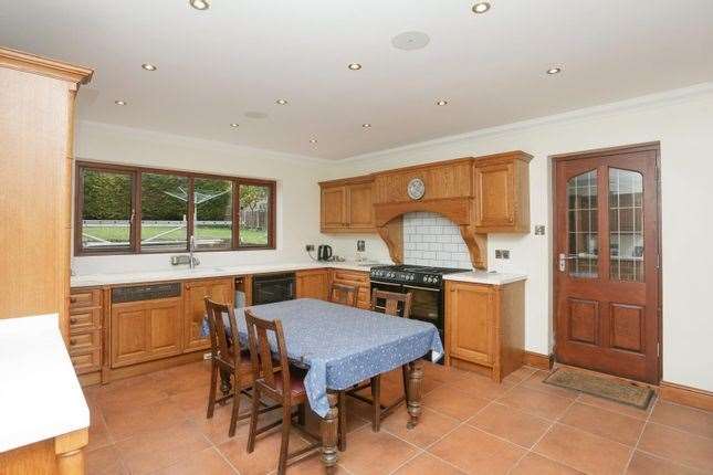 A look at the kitchen. Picture: Zoopla / Miles & Barr