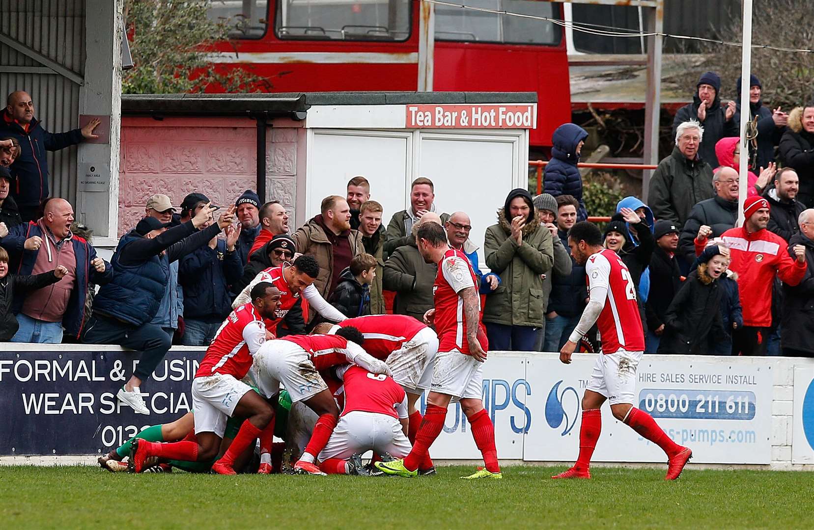 Ebbsfleet celebrate their stoppage-time winner Picture: Andy Jones