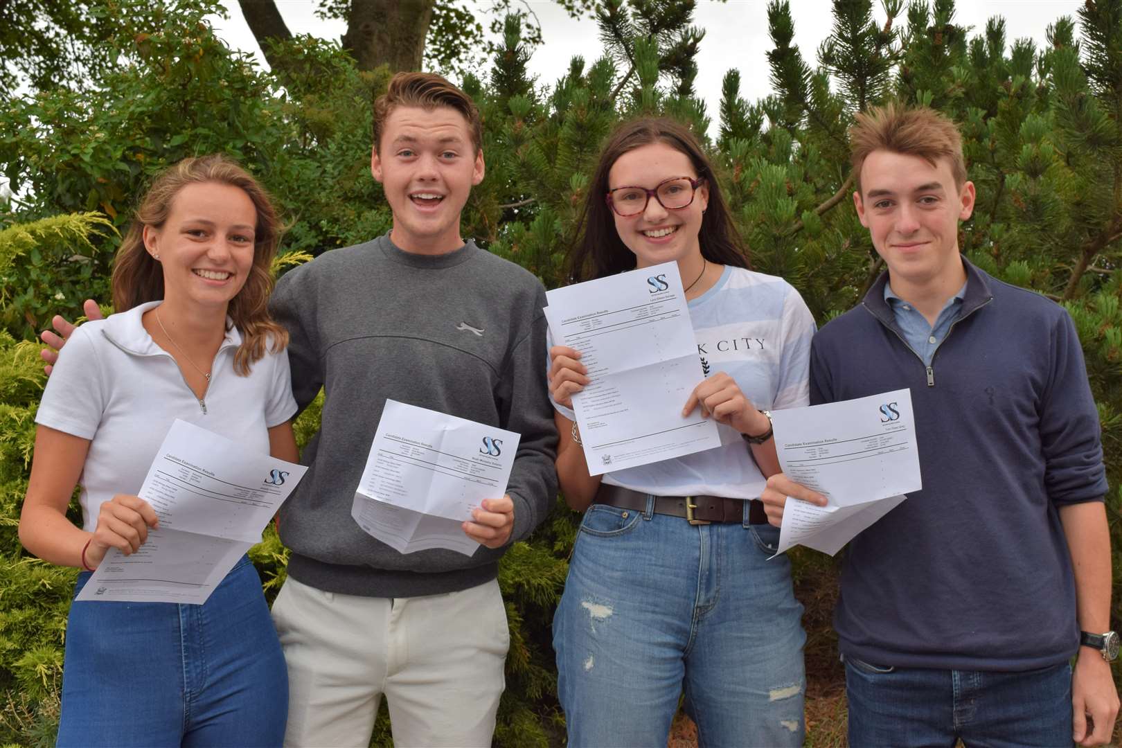 Students celebrate at Sutton Valence School (3753789)