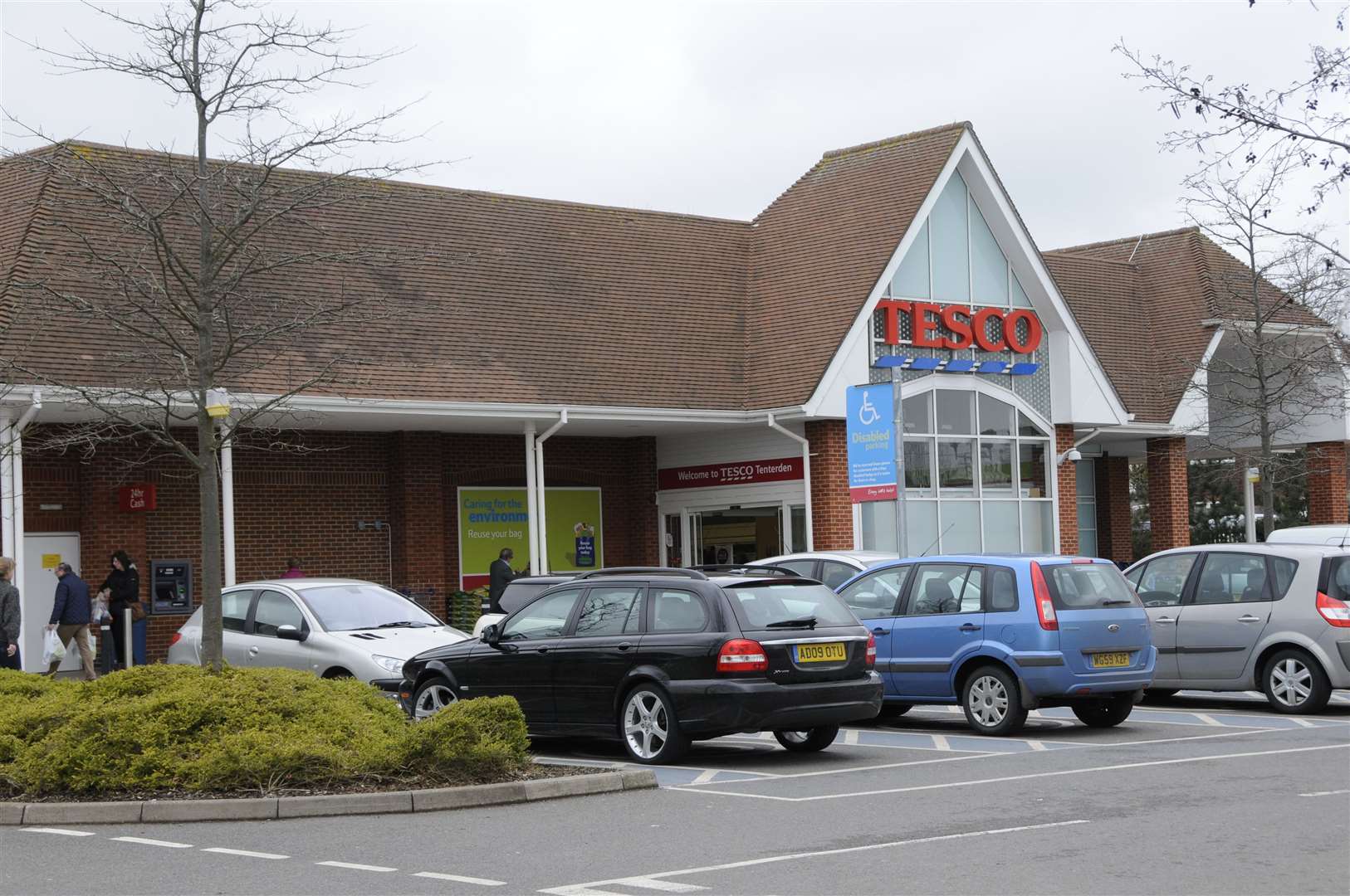 The Tesco superstore in Tenterden has been shut. Picture: Paul Amos