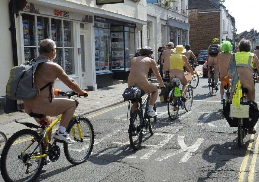 A previous Naked Bike Ride in Canterbury (10341219)