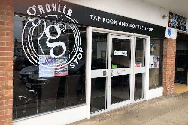 The Growler could easily have dragged me through the door, but sadly the Tap Room was locked up tight